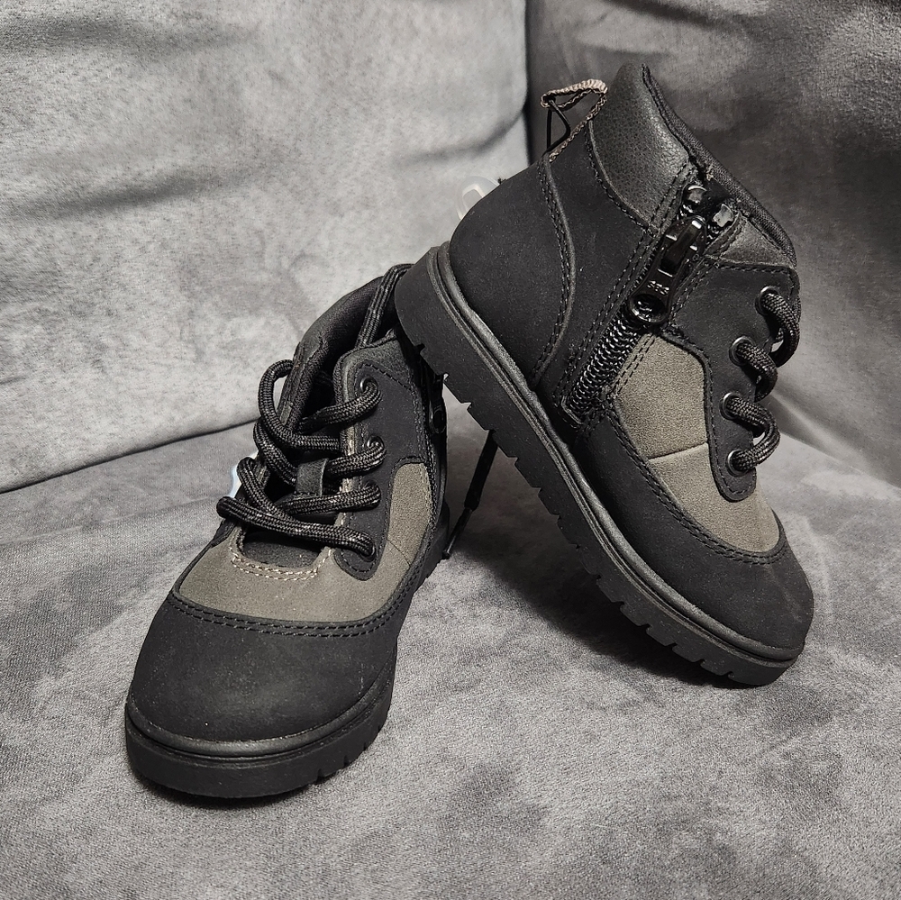 Cat & Jack kids Black and Gray Boots